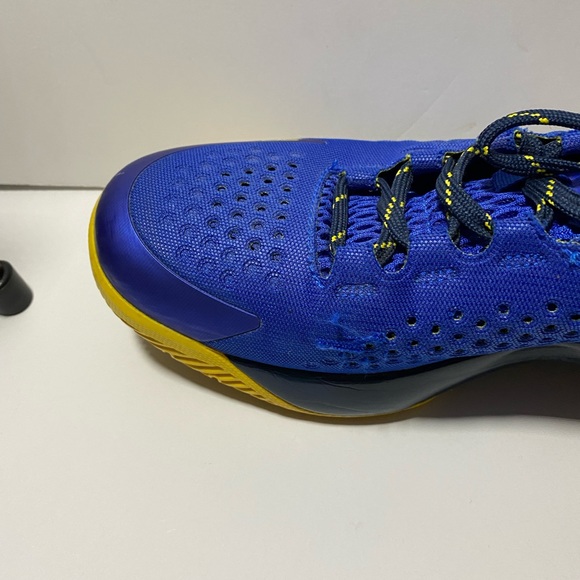 Under Armour Stephen Curry One Low Top Sneakers - Picture 4 of 6